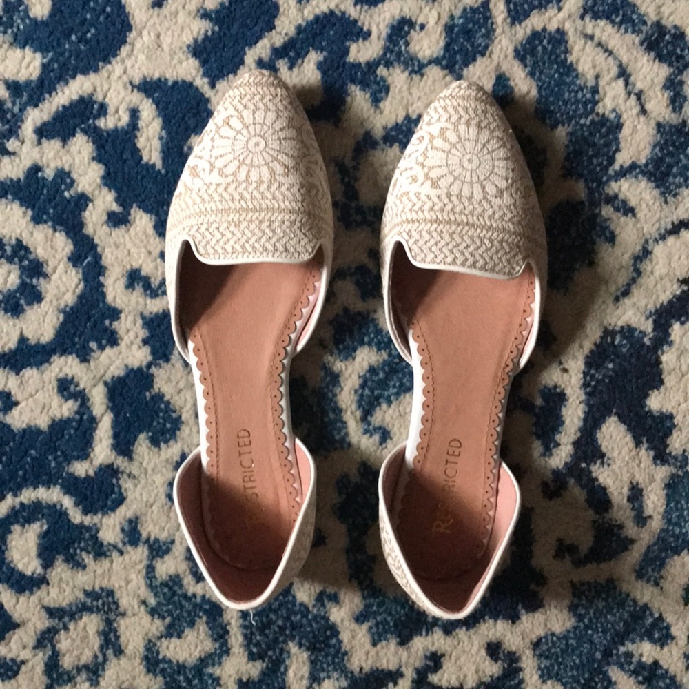 NWT Restricted flats